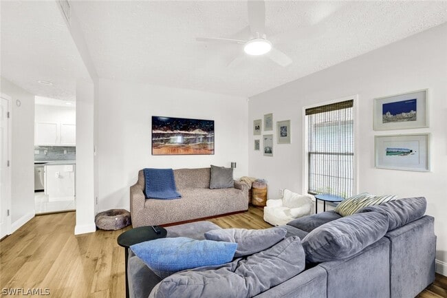 Building Photo - 534 Leawood Cir