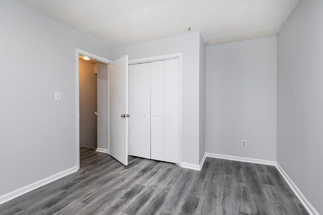 Building Photo - 121 Noel Ann Ct