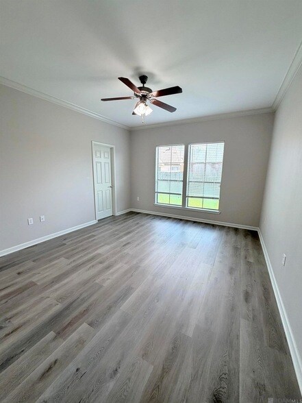 Building Photo - 40325 Coldwater Landing