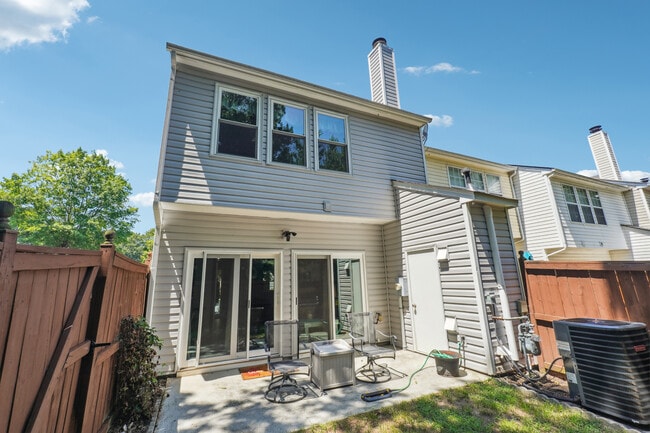 Building Photo - 10900 Wittenridge Dr