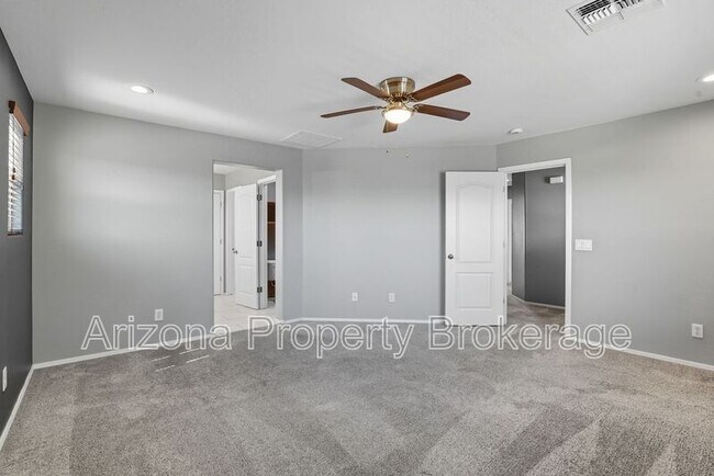 Building Photo - 2258 S Buckaroo Trail