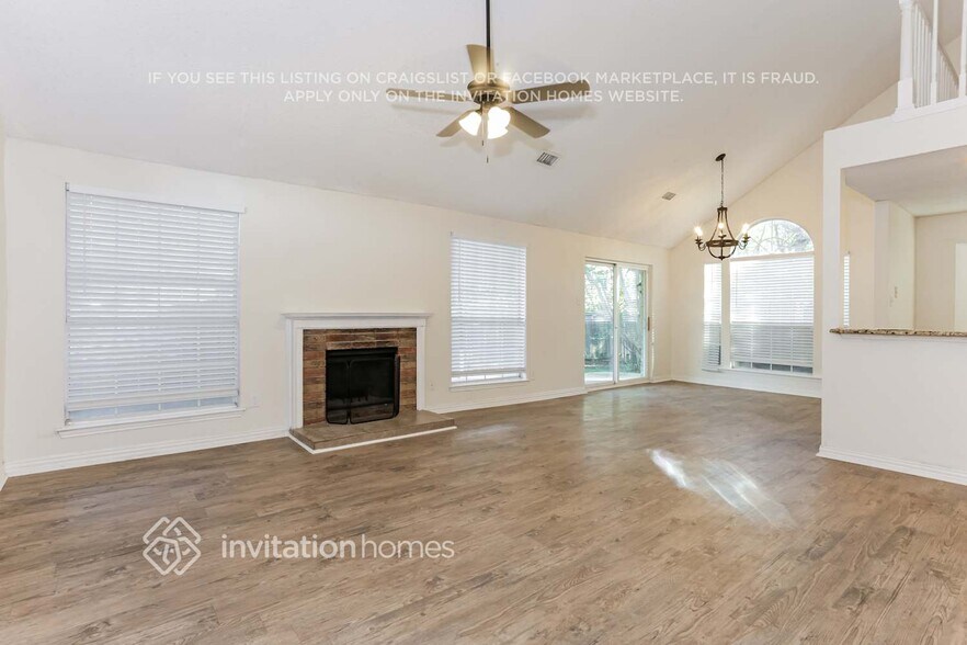 Building Photo - 1010 Silver Spruce Dr