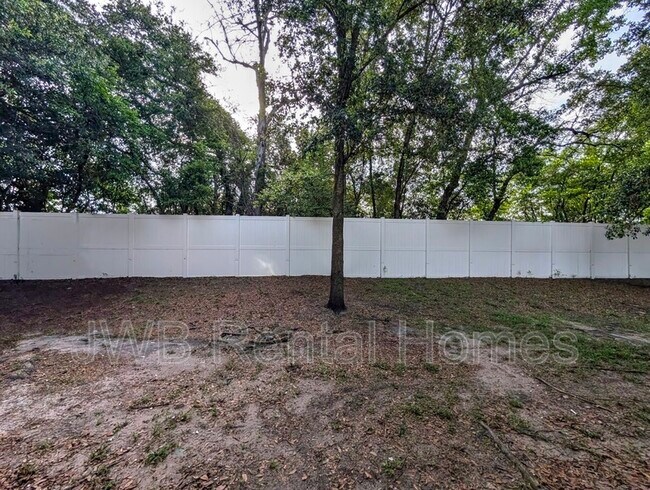 Building Photo - 5051 Playpen Dr