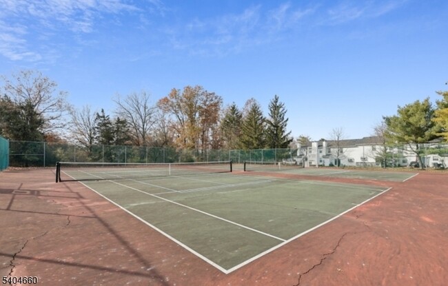 Building Photo - 360 Cotswold Pl