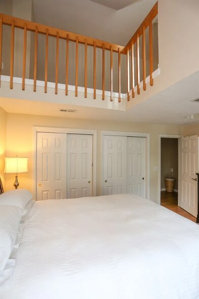 Building Photo - 106 Weston Rd