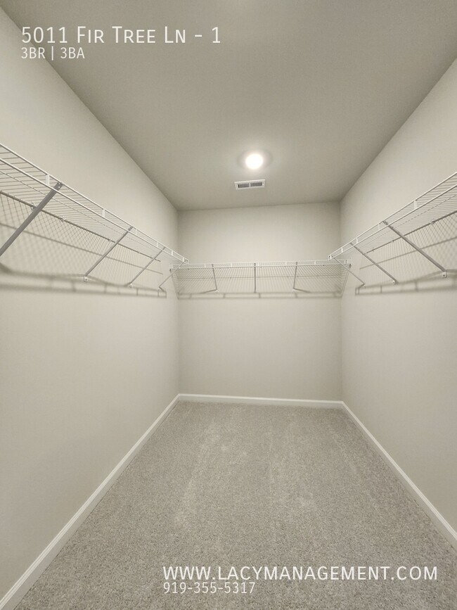 Building Photo - 5011 Fir Tree Ln