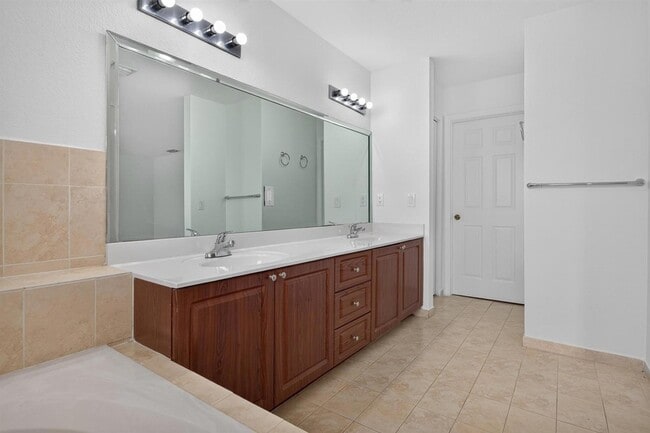 Building Photo - 5732 SW 162nd Pass