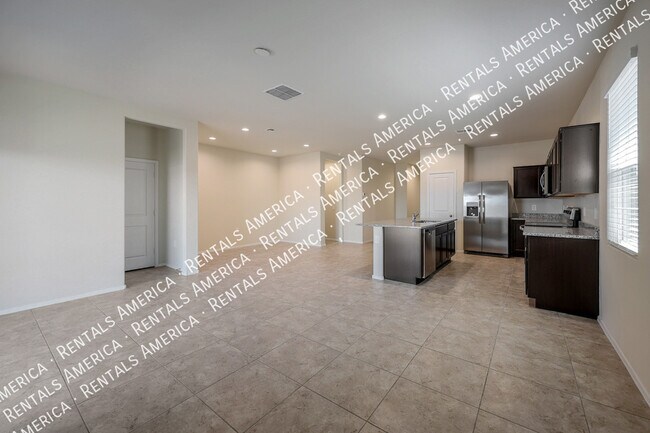 Building Photo - 18436 W Artemisa Ave