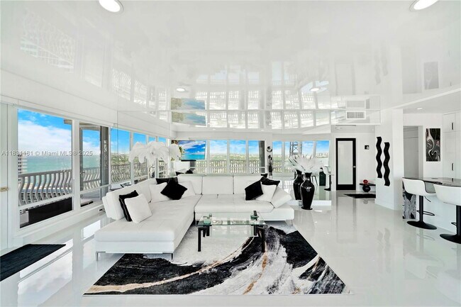 Building Photo - 4020 Galt Ocean Dr