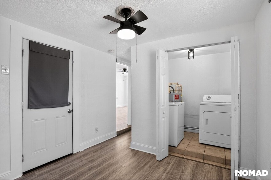 Building Photo - 441 E 5th St