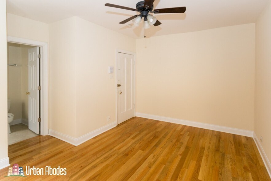 Building Photo - 2844 N Orchard St