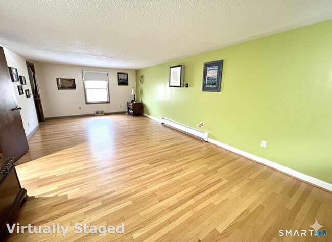 Building Photo - 24 Kellogg Rd