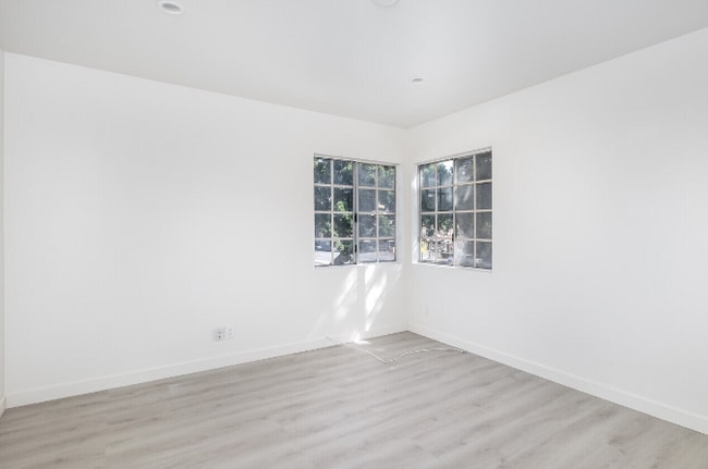 Building Photo - 1515 Venice Blvd.