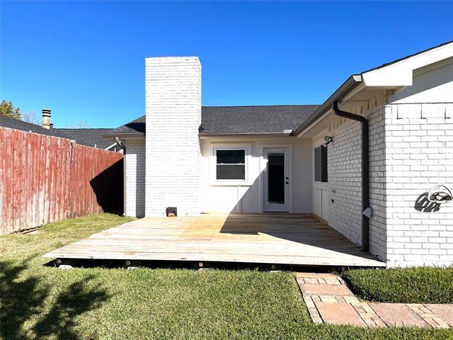 Building Photo - 1208 Crestwood Ct