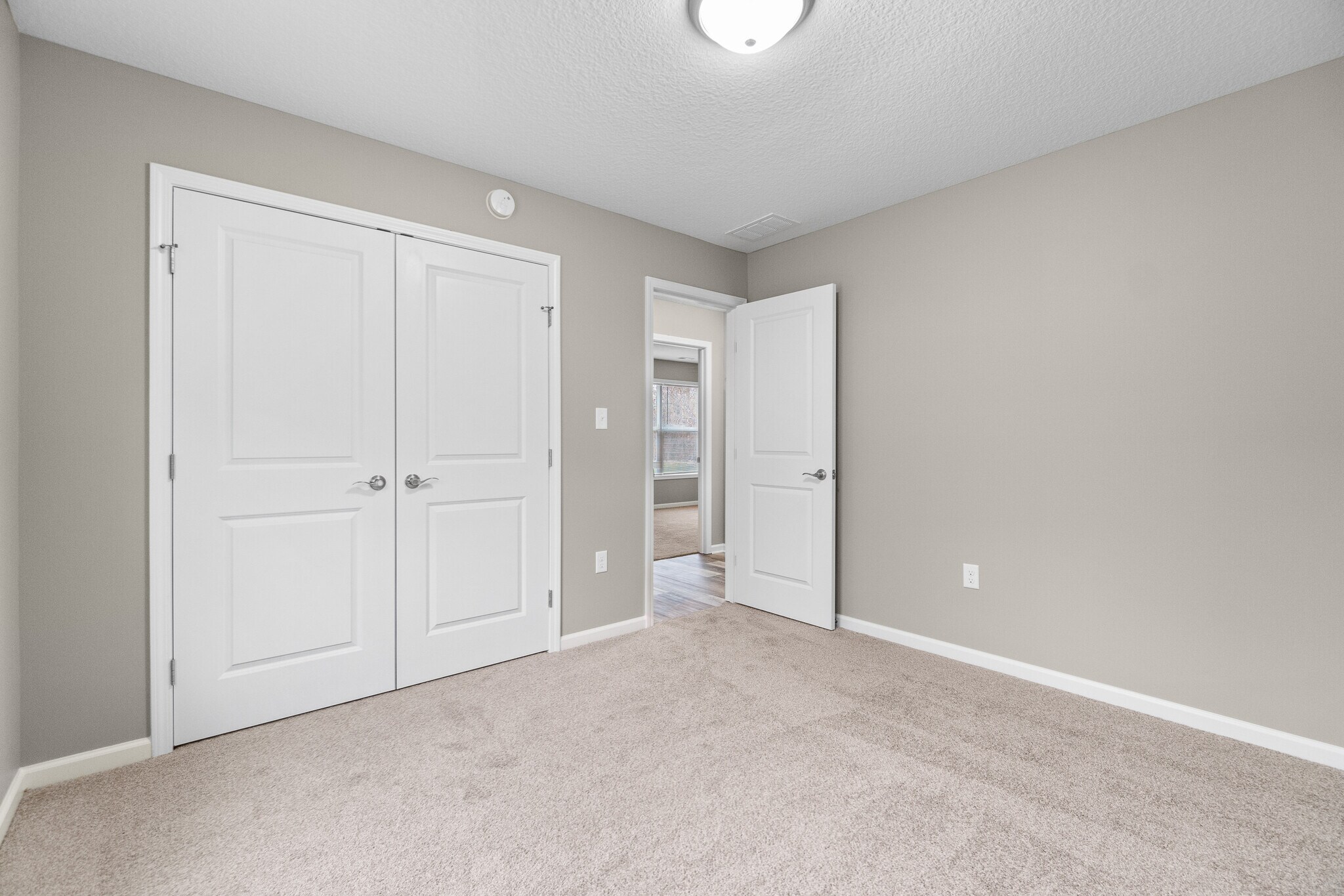 Building Photo - 4787 Tyrone Rd