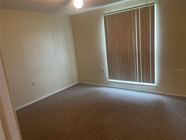 Building Photo - 7403 Populus Dr