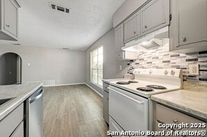 Building Photo - 2105 Darwin Dr