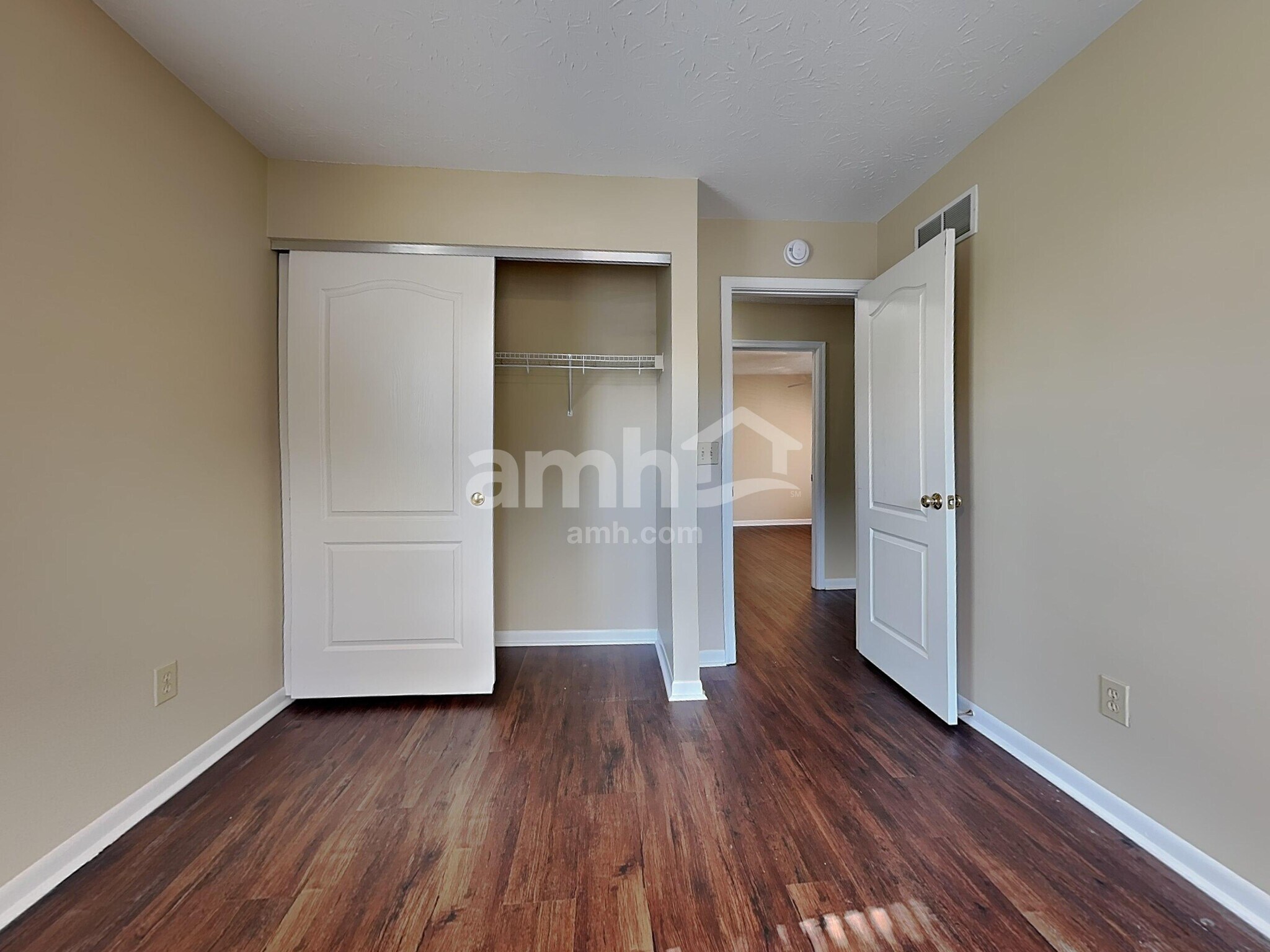 Building Photo - 9021 Crimson Oak Dr