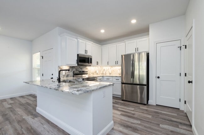 Building Photo - 1197 Musken Rd