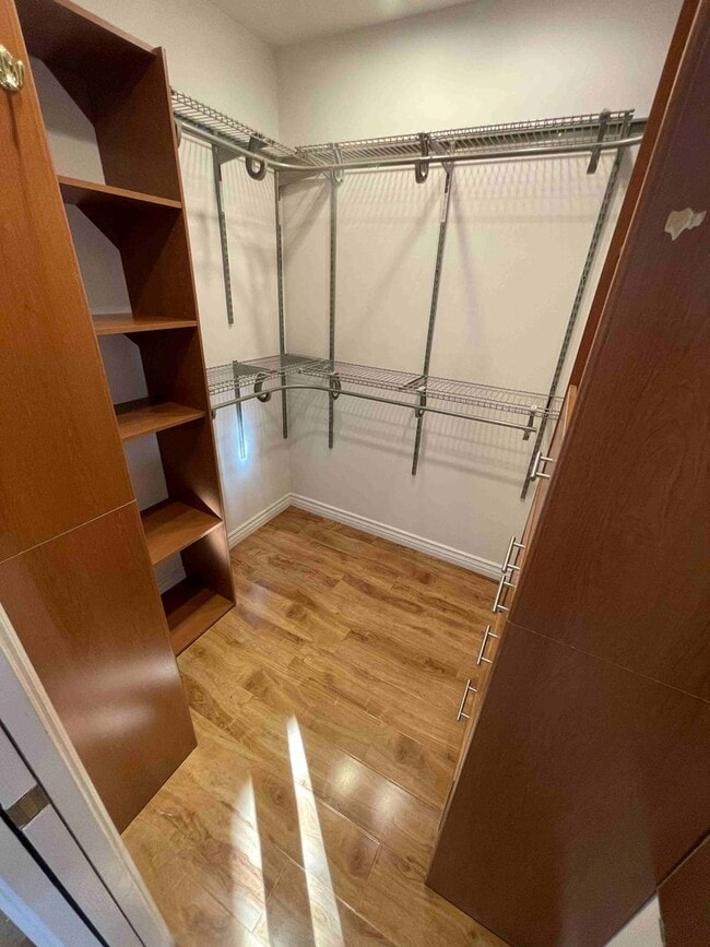 Building Photo - UPGRADED SMART HOME IN PRESTIGIOUS ENCINO VILLAGE!