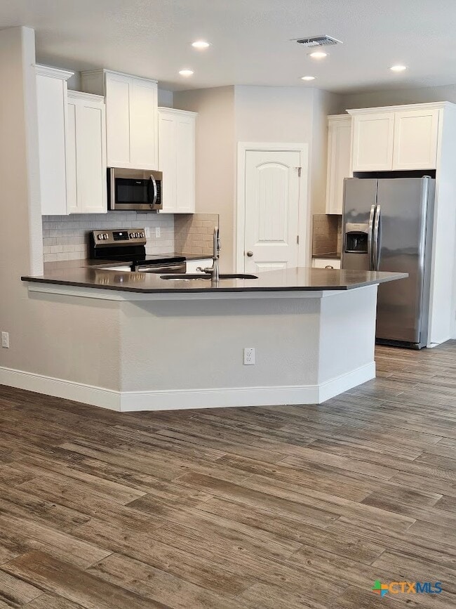 Building Photo - 110 E Otto St