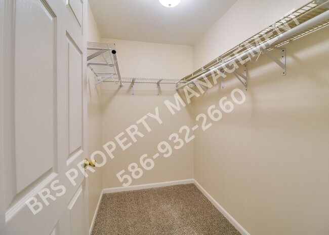Building Photo - JUST REDUCED!!!   2 Bedroom 2 Bathroom Condo