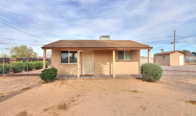 Building Photo - 302 N Morrison Ave