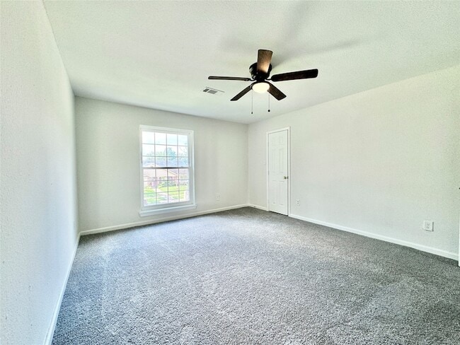 Building Photo - 7914 Oakington Dr
