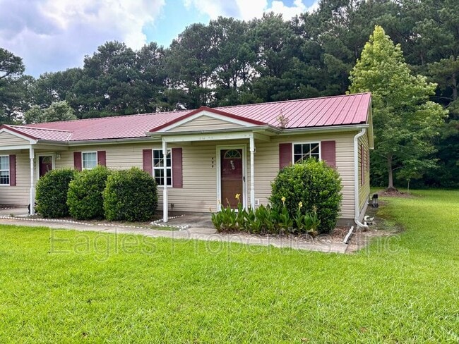 Primary Photo - 409 Hill Loop Rd