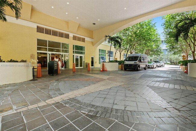 Building Photo - 7350 SW 89th St