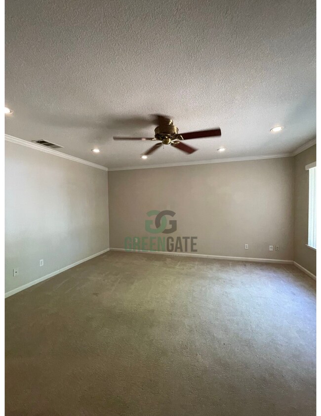 Building Photo - 533 Arrowhead Ct