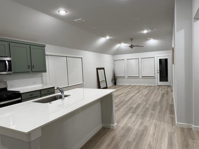 Building Photo - 241 Little Brg Dr