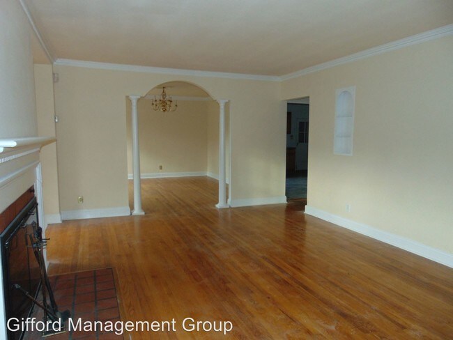 Building Photo - 5 br, 3 bath House - 4116 Gosnold Ave