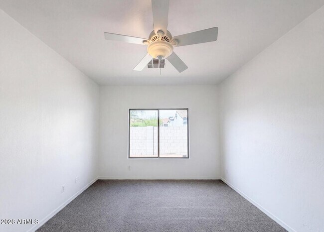 Building Photo - 606 W Beautiful Ln