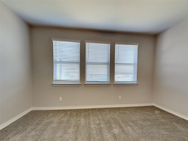 Building Photo - 142 Yellowbark St