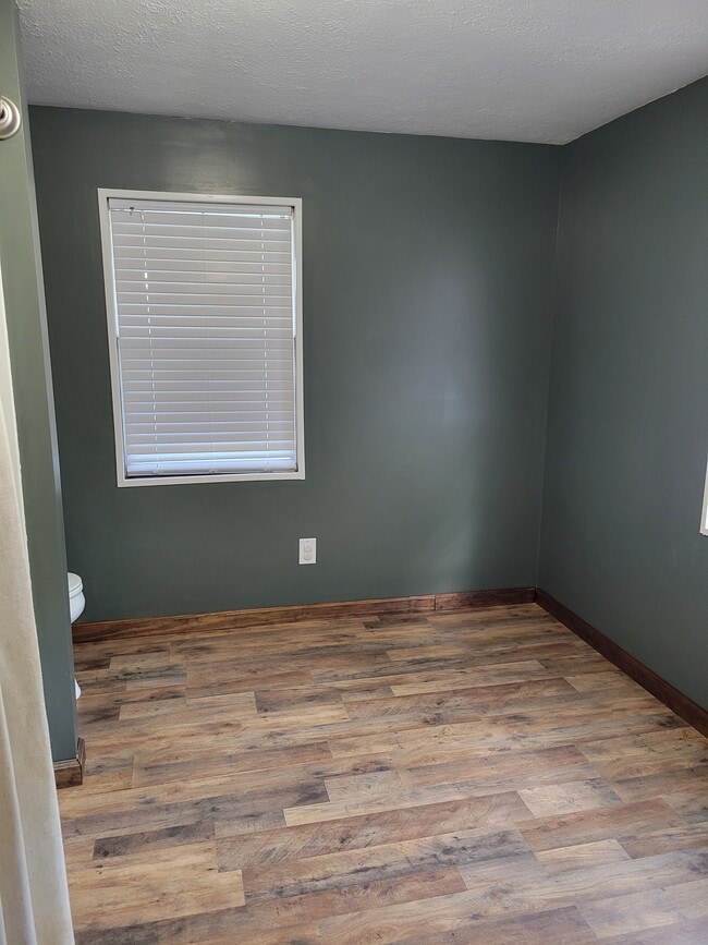 Building Photo - 566 Turkey Oak Rd