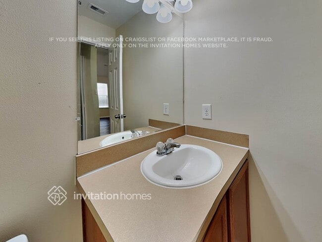 Building Photo - 19235 Sandelford Dr