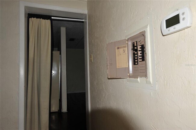 Building Photo - 410 NW 19th Ln