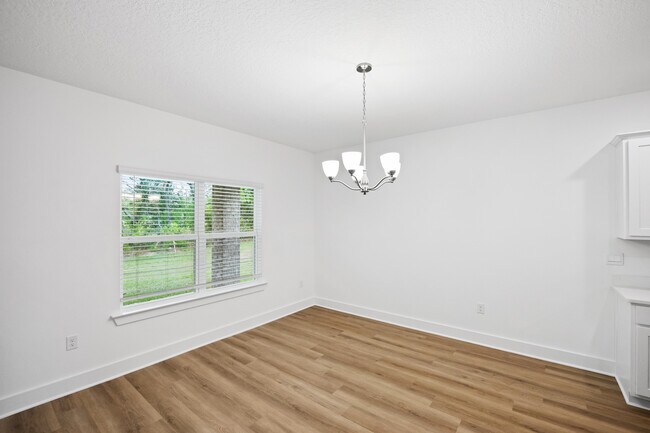 Building Photo - 21073 Teluga Ave