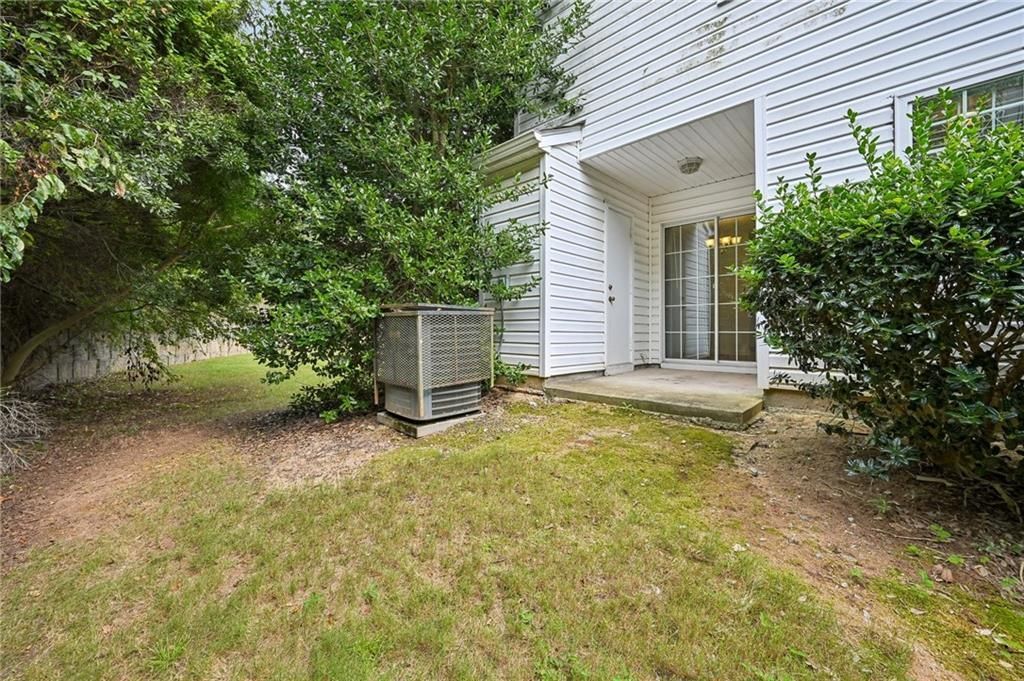 Building Photo - 725 Crestwell Cir