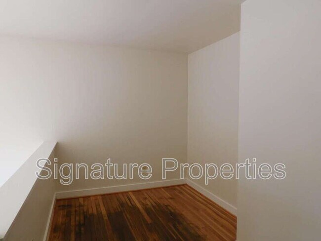 Building Photo - 10192 Iron Mill Rd