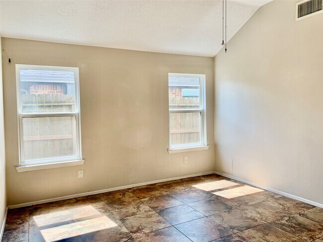 Building Photo - 2903 Bentley Ct