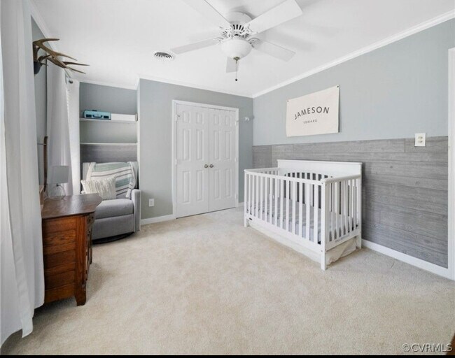 Building Photo - 517 Coralberry Dr
