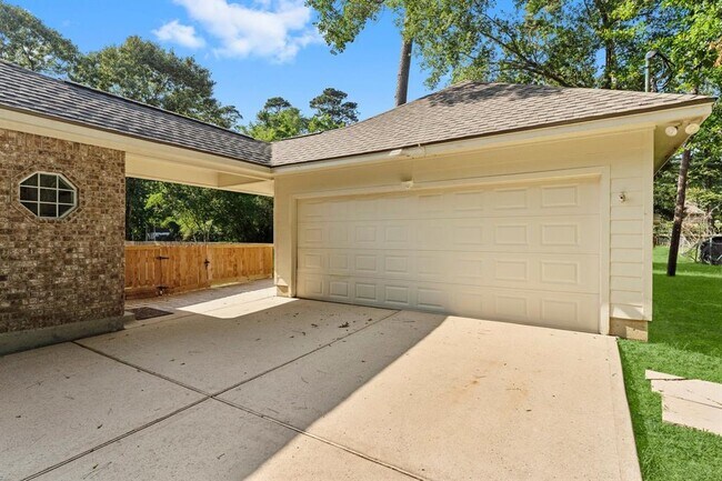 Building Photo - 2333 Stableridge Dr