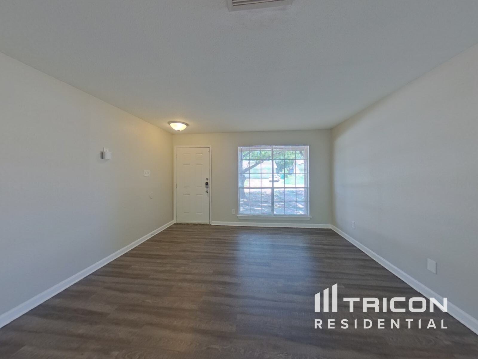Building Photo - 620 Wallace Dr