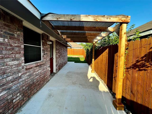 Building Photo - 5207 Cornvalley Dr