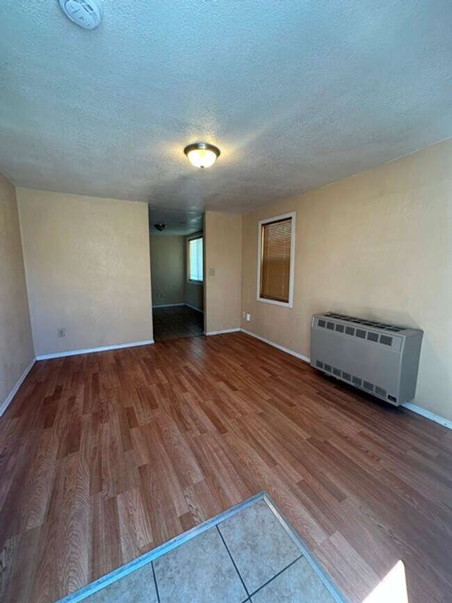 Building Photo - 1220 Martin St