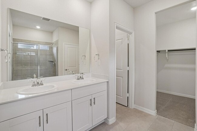 Building Photo - 6001 Belchamp Dr