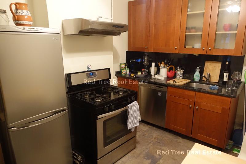 Building Photo - 49 St Germain St