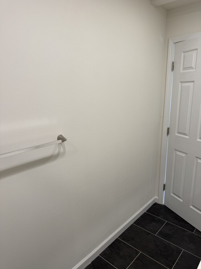 Building Photo - 3317 Catherine St